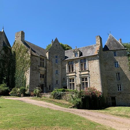 Château de Bernesq Extérieur photo